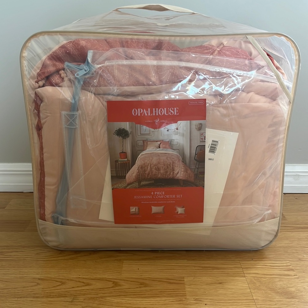 Twin/Twin XL comforter
